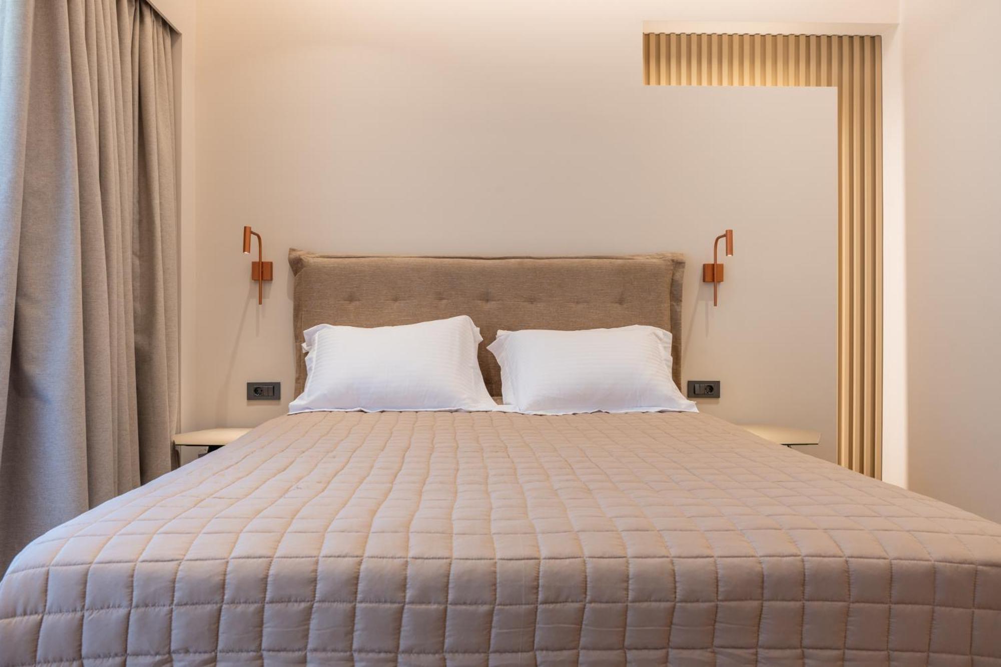 Esthisea Suites Каламата Экстерьер фото