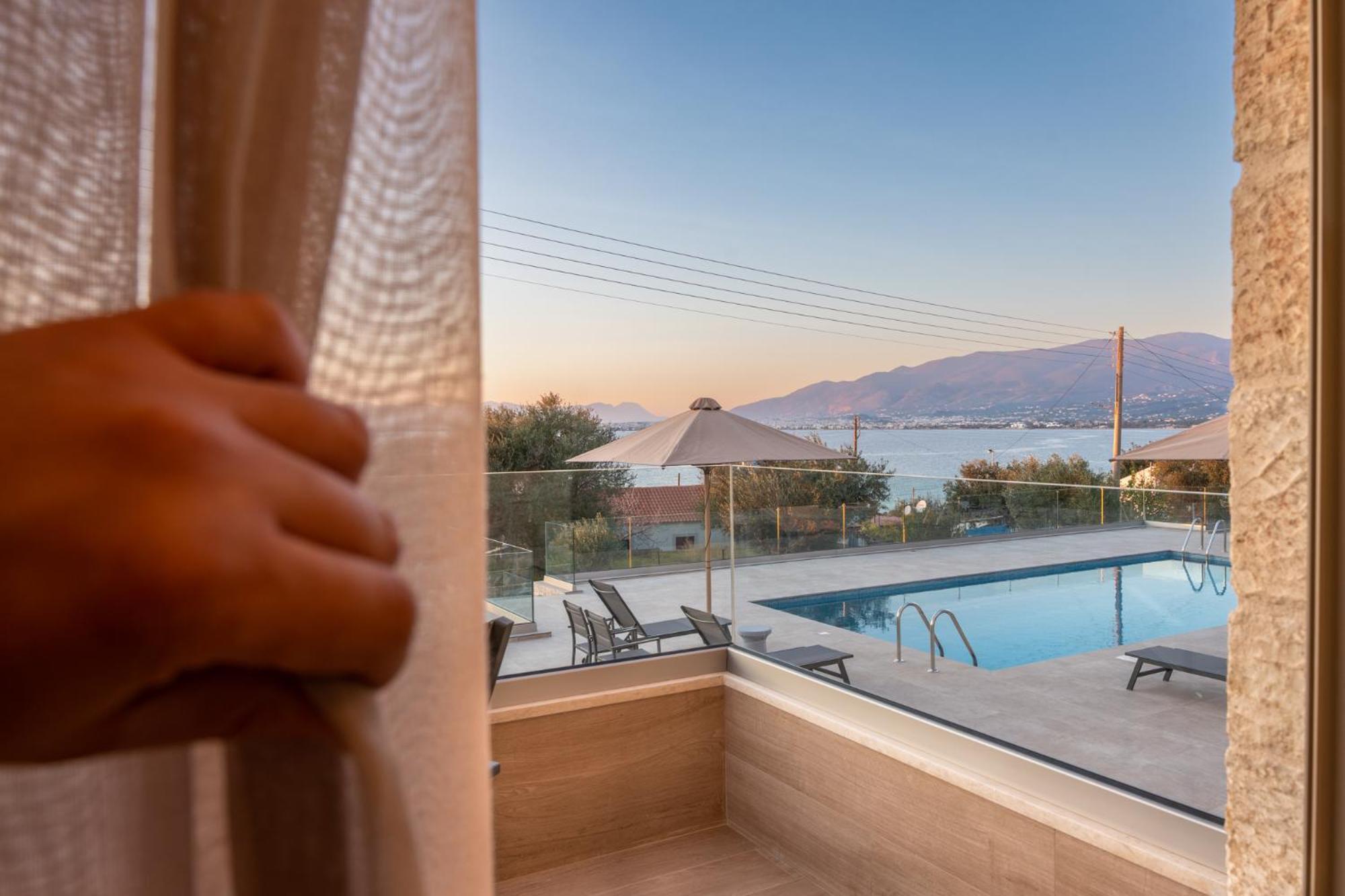 Esthisea Suites Каламата Экстерьер фото