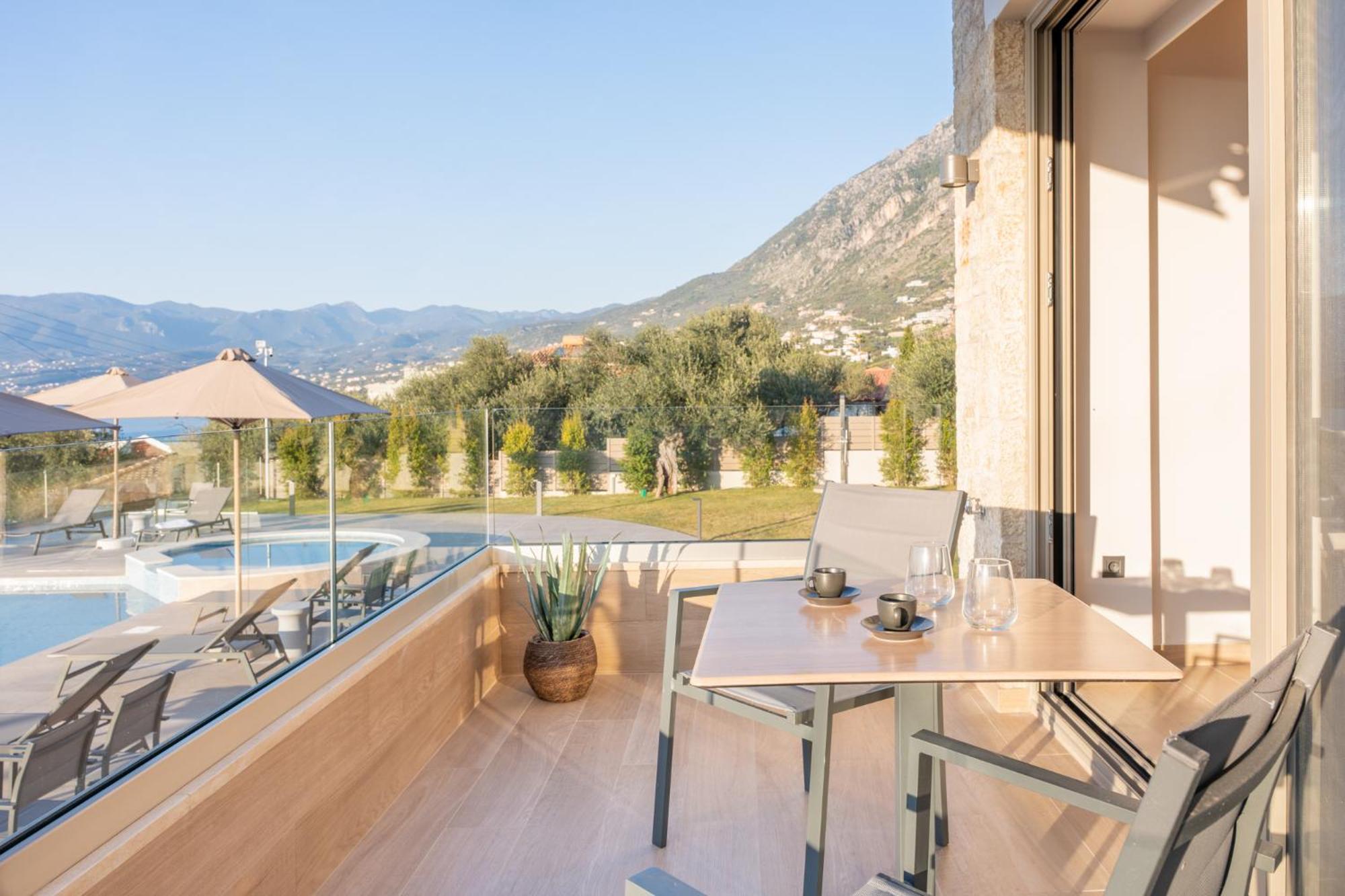 Esthisea Suites Каламата Экстерьер фото